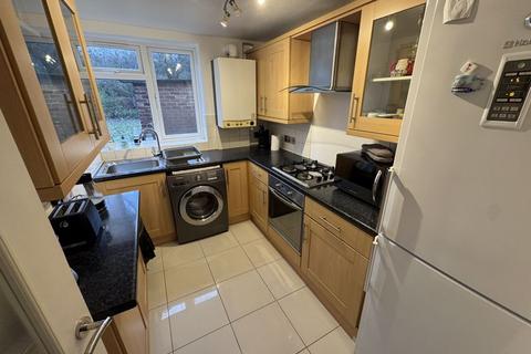 2 bedroom maisonette for sale, Vanbrough Crescent, Northolt