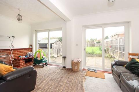 3 bedroom semi-detached house for sale, Adeyfield Road, Hemel Hempstead