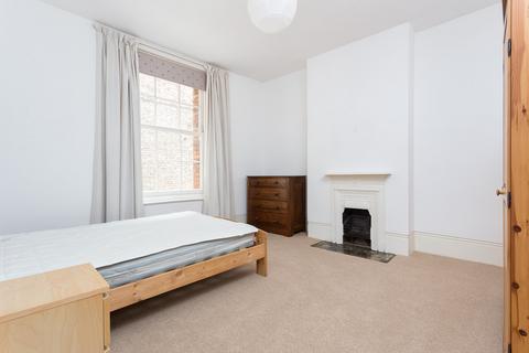 2 bedroom flat to rent, Coalbrook Mansions, SW12