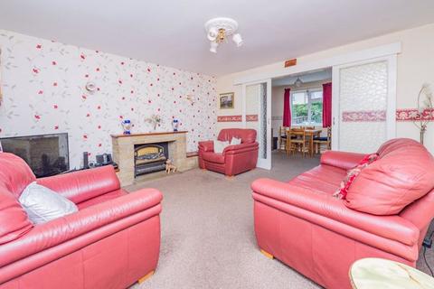 3 bedroom terraced house for sale, Longfield, Chirk