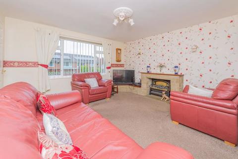 3 bedroom terraced house for sale, Longfield, Chirk