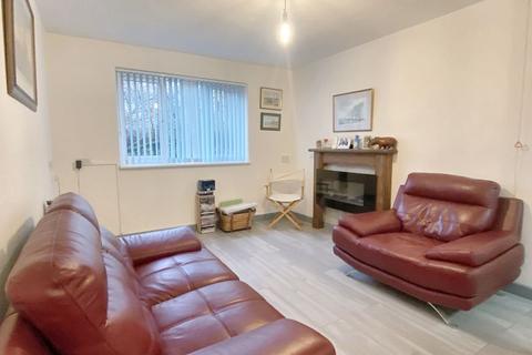 2 bedroom retirement property for sale, New Barn Close, Cheltenham GL52