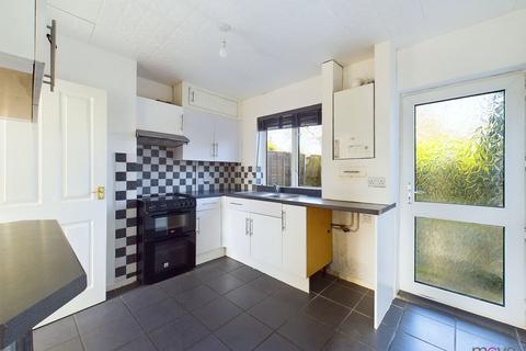 3 bedroom terraced house to rent, Redwell Road, Gloucester GL4