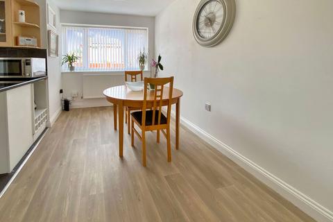 51 Ascot Drive, Grantham, NG31 9TB