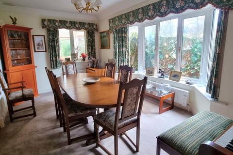 3 bedroom detached house for sale, Highfield, Chalfont St. Giles