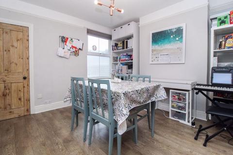 3 bedroom end of terrace house for sale, Dudley Street, Bedford MK40