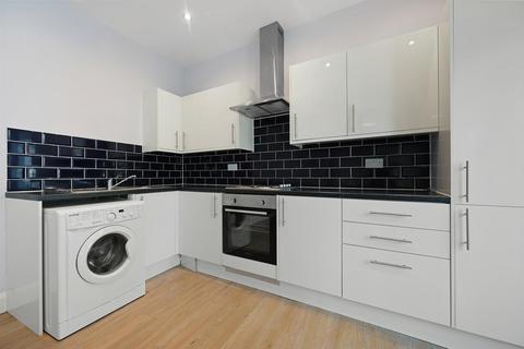 2 bedroom apartment to rent, Crendon Street, High Wycombe, HP13