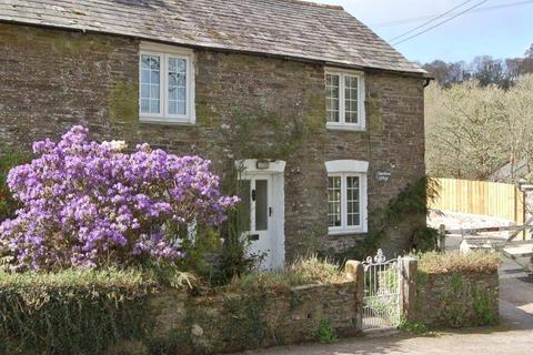 3 bedroom semi-detached house to rent, Nr. Wadebridge, Cornwall