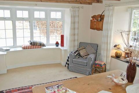 3 bedroom semi-detached house to rent, Nr. Wadebridge, Cornwall