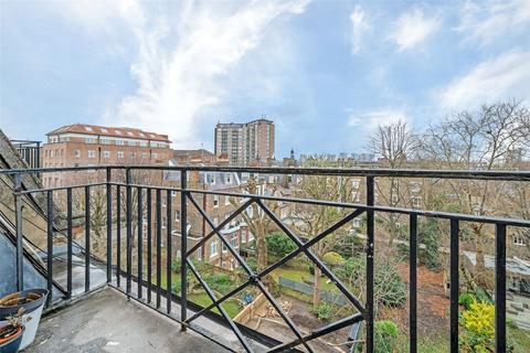 2 bedroom flat to rent, Hamilton Terrace, St John's Wood, London, NW8