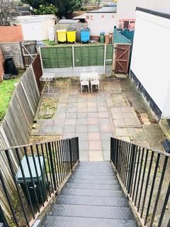 1 bedroom flat to rent, Upper Wickham Lane, Welling DA16