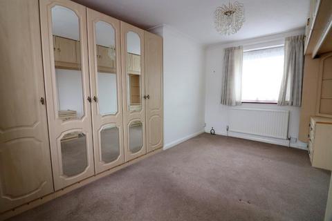 33a Felstead Way, Luton, LU2 7LH
