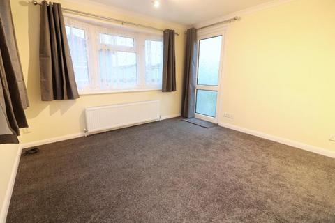 1 bedroom park home to rent, Nursery Road, Luton LU3