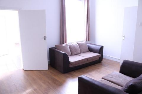 2 bedroom flat to rent, Bush Road, Surrey Quays, London, SE8 5AP