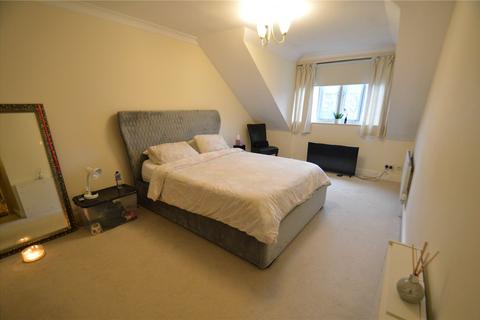 3 bedroom apartment to rent, French Apartments, Lansdowne Road, Purley, CR8