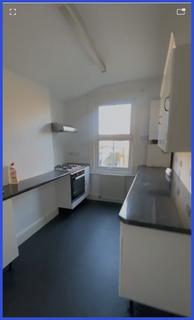 4 bedroom flat to rent, South Ealing Road, London W5