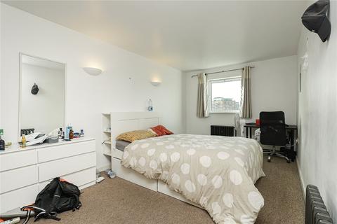 3 bedroom apartment for sale, Hopton Road, Royal Arsenal SE18