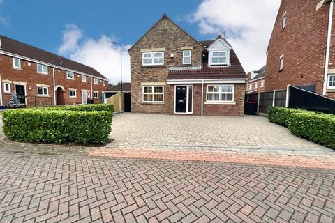 4 bedroom detached house for sale, Roberts Grove, Aston, Sheffield, S26 2DJ