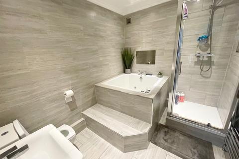 30 Claughton Drive, Lancaster, LA1 4QW