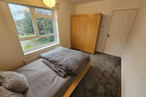 2 bedroom flat to rent, Watson Grove