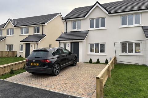 3 bedroom semi-detached house to rent, Harcourt Close, Hook, Haverfordwest, Pembrokeshire, SA62