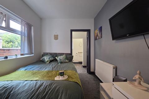 undefined, HMO Room 2, Rockingham Road
