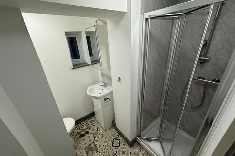 undefined, HMO Room 2, Rockingham Road