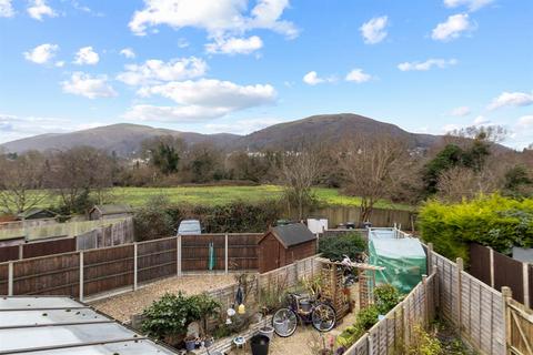 2 bedroom end of terrace house for sale, 16 Challenger Close, Malvern, Worcestershire, WR14