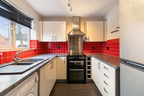 2 bedroom end of terrace house for sale, 16 Challenger Close, Malvern, Worcestershire, WR14