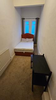 1 bedroom in a house share to rent, Room 5, 6, Grosvenor Crescent, Scarborough