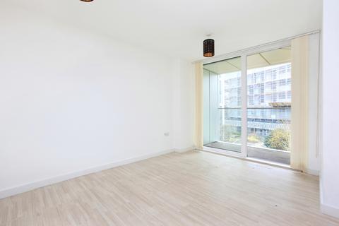 2 bedroom flat to rent, Lucent House, Wandsworth SW18