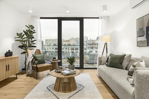 2 bedroom flat for sale, Fabrik East Building, 9-15 Helmsley Place, London, E8