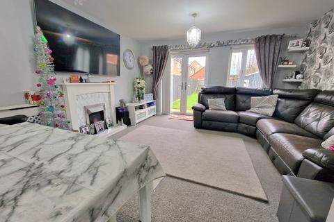 2 bedroom semi-detached house for sale, Swansnest Grove, Warwickshire CV10