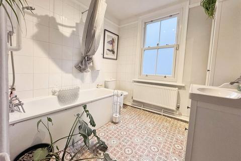 5 Methuen Road, Bexleyheath, DA6 7AH