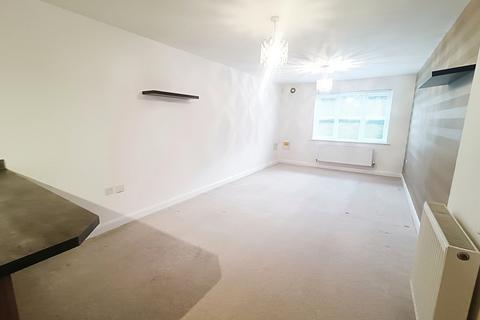 2 bedroom apartment to rent, Lawnhurst Avenue, Manchester M23