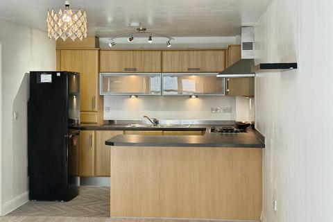 2 bedroom apartment to rent, 248 Lawnhurst Avenue, Manchester M23