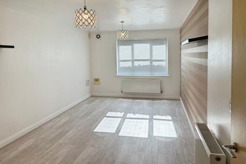 2 bedroom apartment to rent, 248 Lawnhurst Avenue, Manchester M23