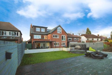 5 bedroom detached house to rent, Woodlands Road, Wilmslow SK9