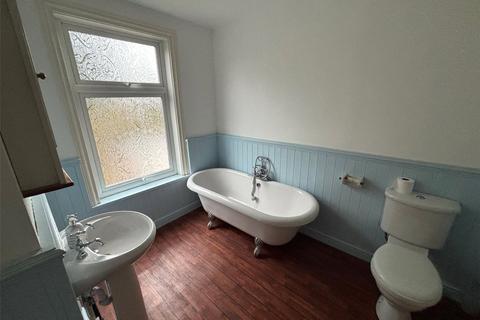 4 bedroom house to rent, Main Street, Leeds LS15