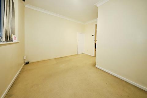 18 Cabot Grove, Wolverhampton, WV6 7TQ