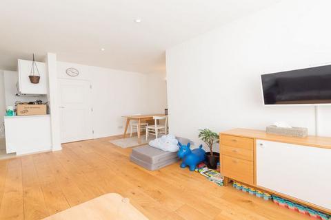 1 bedroom apartment to rent, NW2