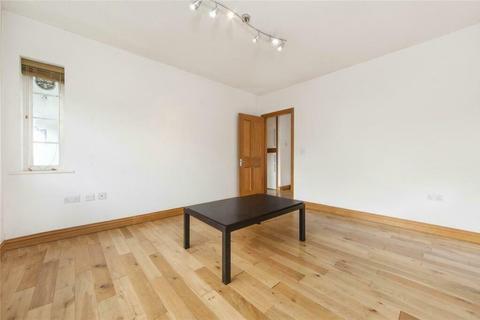 2 bedroom apartment to rent, Ossulton Way, East Finchley N2