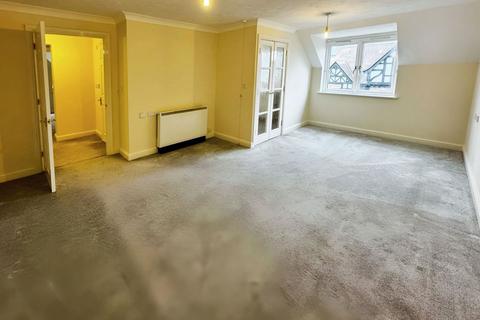 1 bedroom retirement property for sale, Cricklade Street, Swindon, SN1 3LW