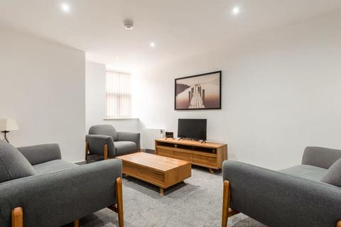 3 bedroom serviced apartment to rent, St. Sepulchre Gate, Doncaster DN1