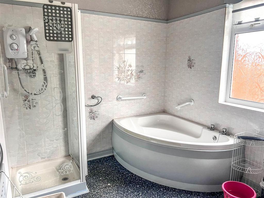 BATH.jpg