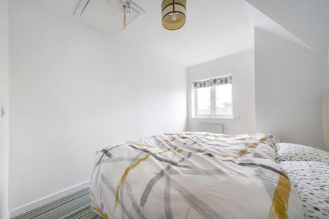 1 bedroom flat for sale, Academy Place,  Isleworth,  TW7