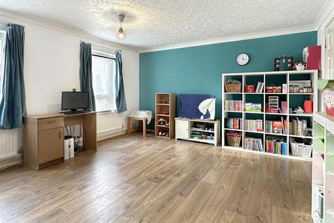 6 Bliss Way, Cambridge, CB1 9YE