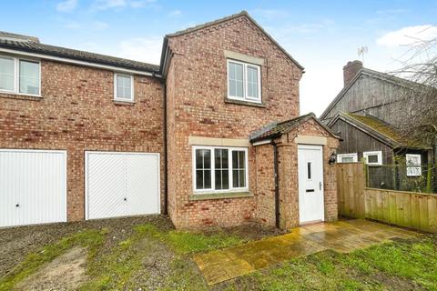 3 bedroom end of terrace house for sale, East Lea, Topcliffe, Thirsk