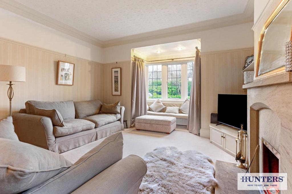 83303 29 Larkfield Road Rawdon (3) - Copy.jpg