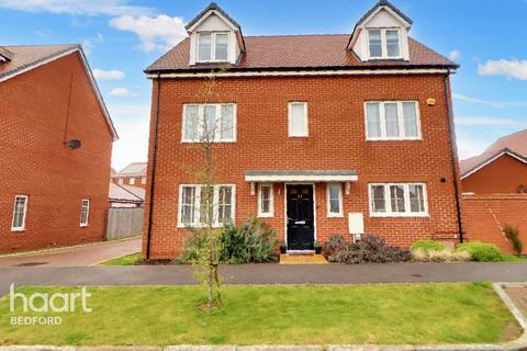 5 bedroom detached house for sale, Horseshoe Crescent, Bedford